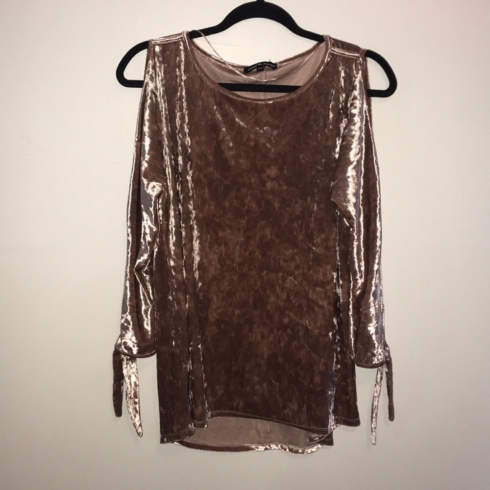 Velvet long sleeve shirt!